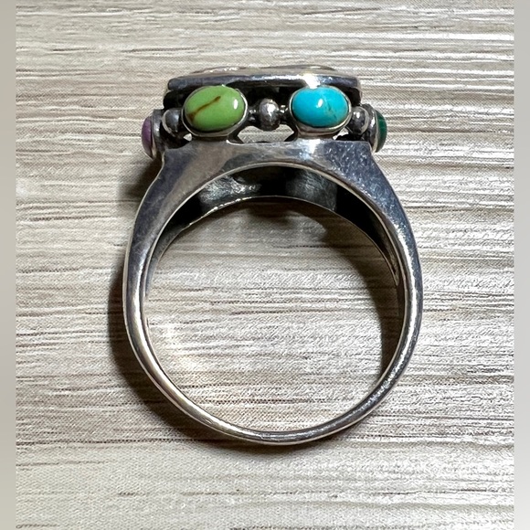 Designer (SE) Sterling Silver Turquoise, Coral, & Onyx Filigree Ring, Size 8, 5g - Picture 6 of 12